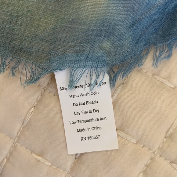 Tie-Dye scarf, soft and light-weigh perfect for spring! - Picture 3 of 4